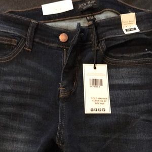 Judy Blue mid rise dark blue jeans NWT